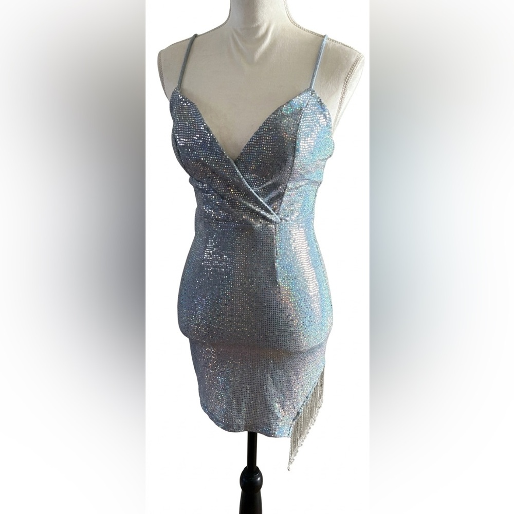 Speechless Sparkling Beaded Fringe Mini Dress Iridescent Juniors 3 NWT
